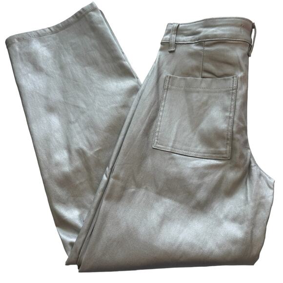 New ~ ALMOST FAMOUS ~ 90s Fit Silver Metallic Dad Jeans Size 3 Small - Picture 3 of 6